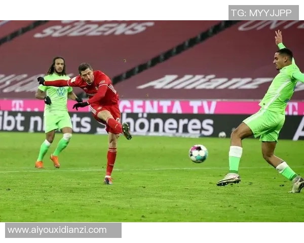 莱万重返德甲对阵拜仁引发球迷愤怒怒斥其忘恩负义行为